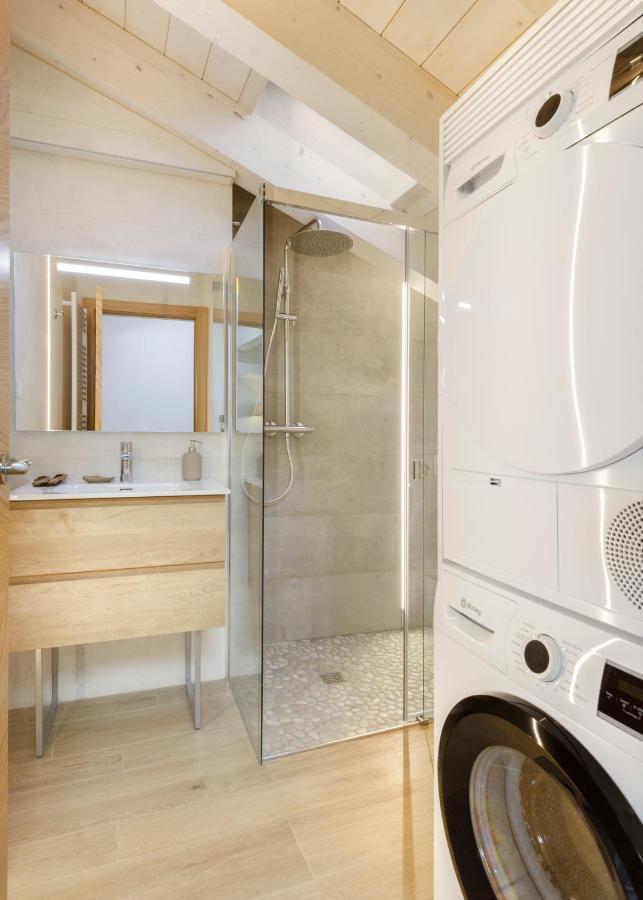 Apartamentos La Muralla De Хака Екстер'єр фото