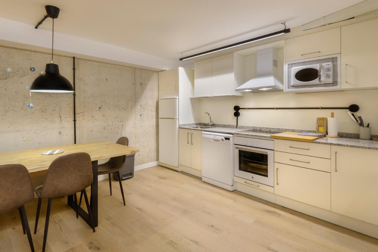 Apartamentos La Muralla De Хака Екстер'єр фото